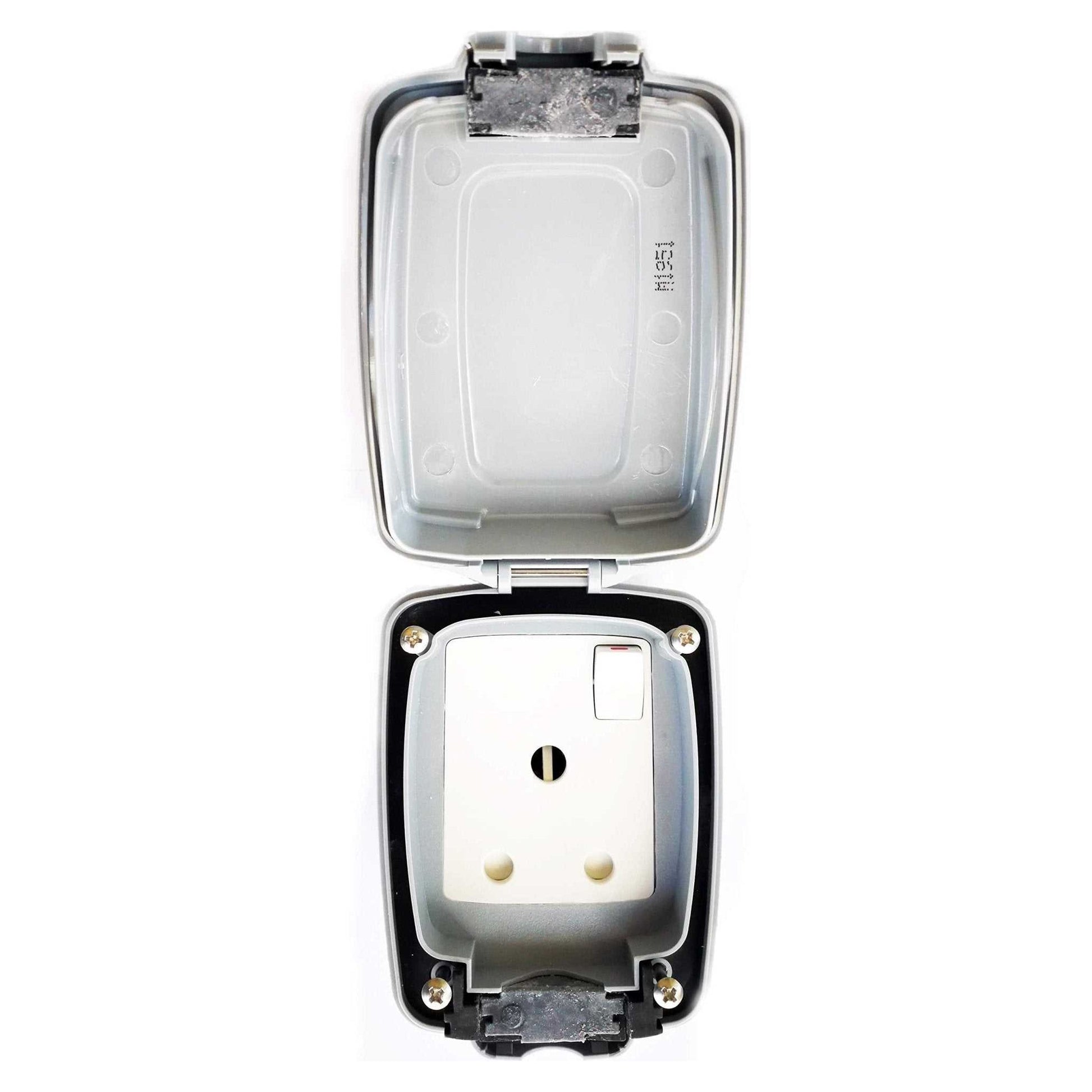 MK MASTERSEAL - 86893GRY - 15 Amps Switched Socket Outlet - Deluxe Electricals