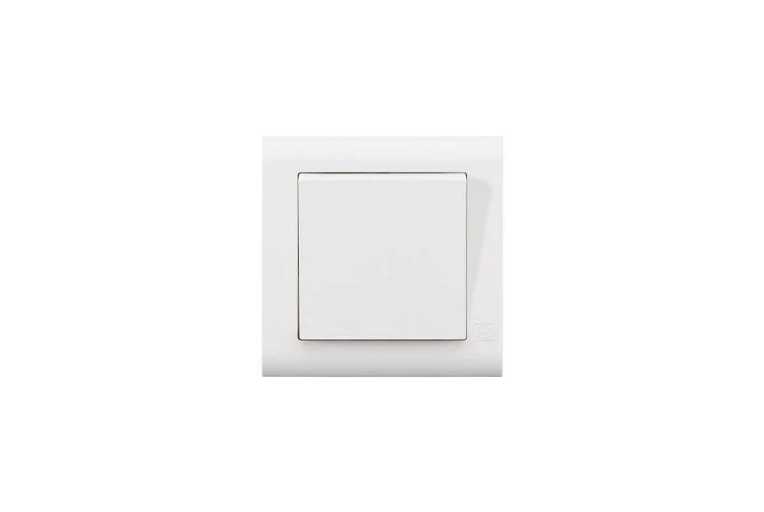 MK Electric MV4781WHI Essentials white 20AX 1G 2-Way SP wide-rocker wall switch UAE